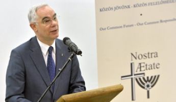 Közös jövőnk – közös felelősségünk címmel rendeztek konferenciát a Tihanyi apátságban a zsidó–keresztény együttélésről. A tanácskozáson a neves közéleti és egyházi